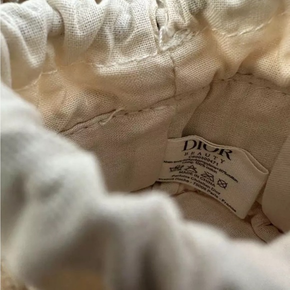New Dior Beauty vip gift mini bucket bag - Picture 6 of 6